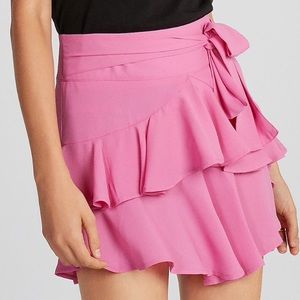 High waisted ruffle mini skirt. Size 0